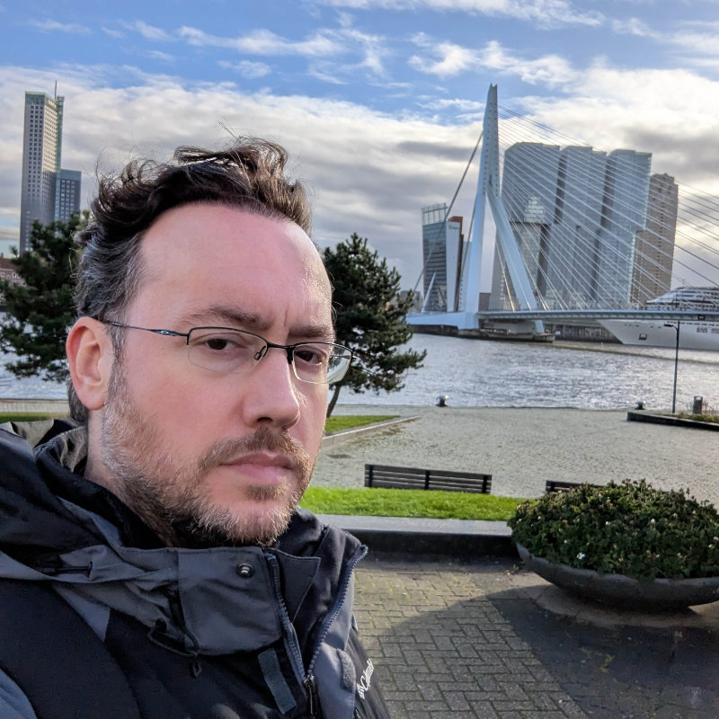 Robert headshot, 2024